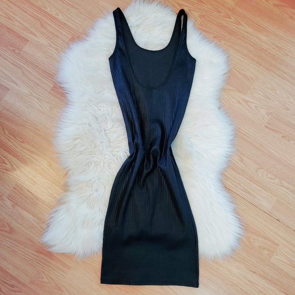 Robe Chemisier Zara Trafaluc à Manches Longues – Taille S, Noir – Longueur Genoux, Occasion Très Bon état